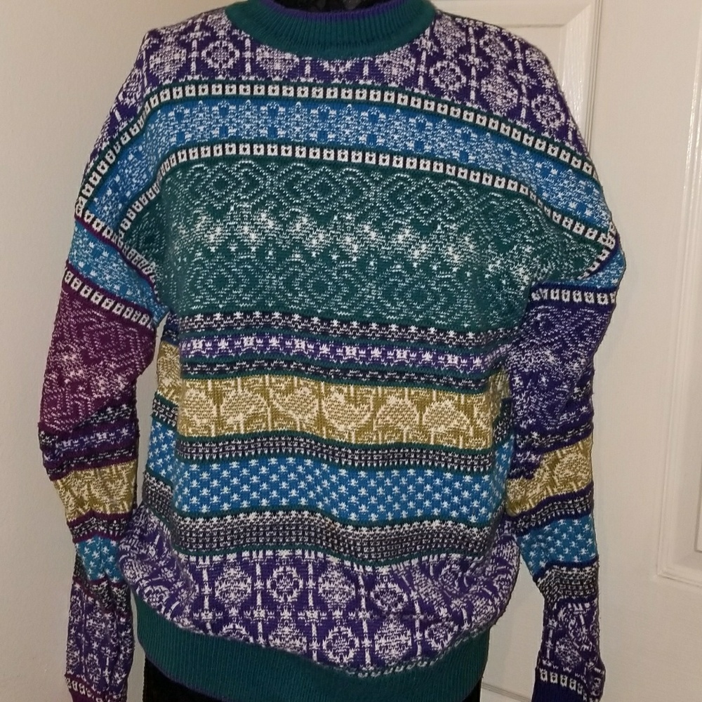 Previously loved Colours women's sweater